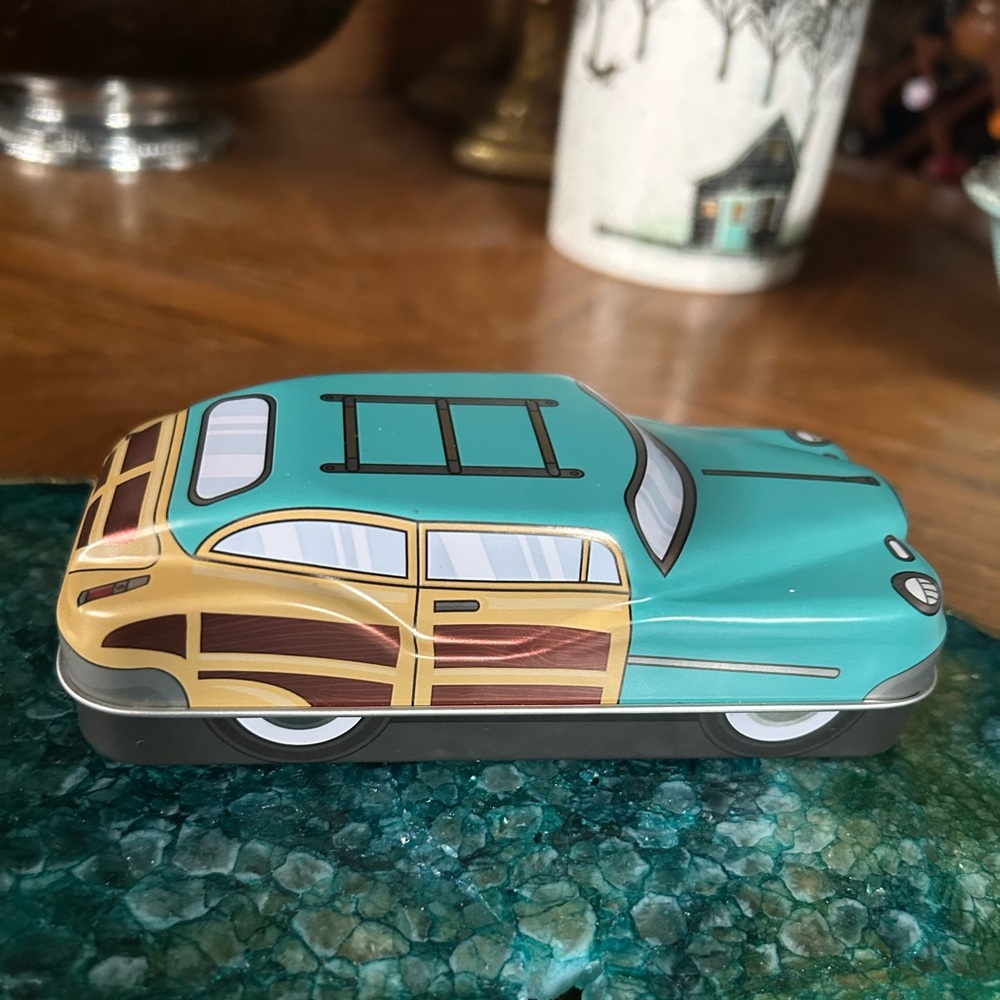 Fossil 30th Anniversary Edition WOODY Car Tin - Picture 12 of 12
